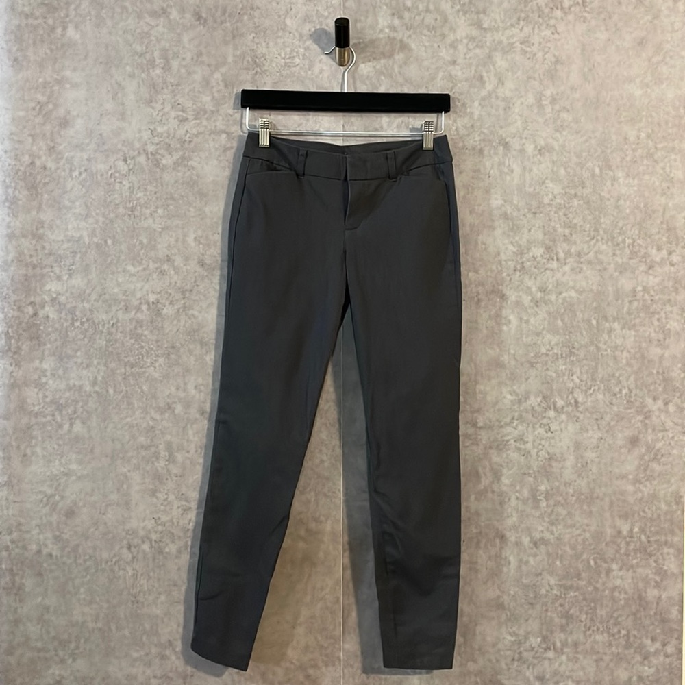 Old Navy Pixie Pants Dark Heather Grey Mid Rise Ankle Crop Dress Pants w/Pockets